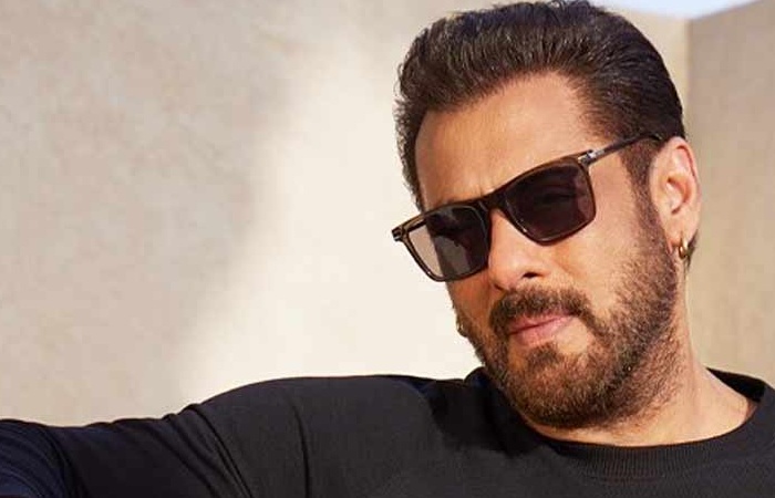 Rajkotupdates.News_Sensational-Plot-Plan-B-To-Kill-Actor-Salman-Khan-Exposed - Story Khan's Slow Car was the Target.