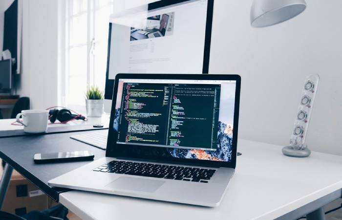 The Change of the Current History in the Era of Data Analytics in the Housing Market