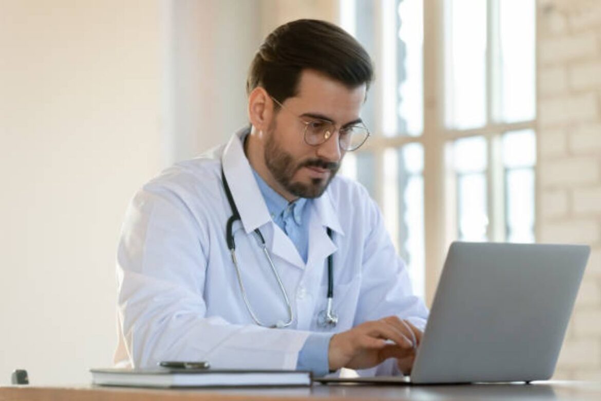 how online chat enhances patient support in healthcare